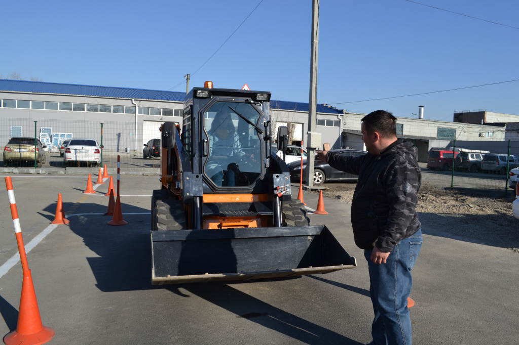 права на погрузчик, обучение водителей погрузчика